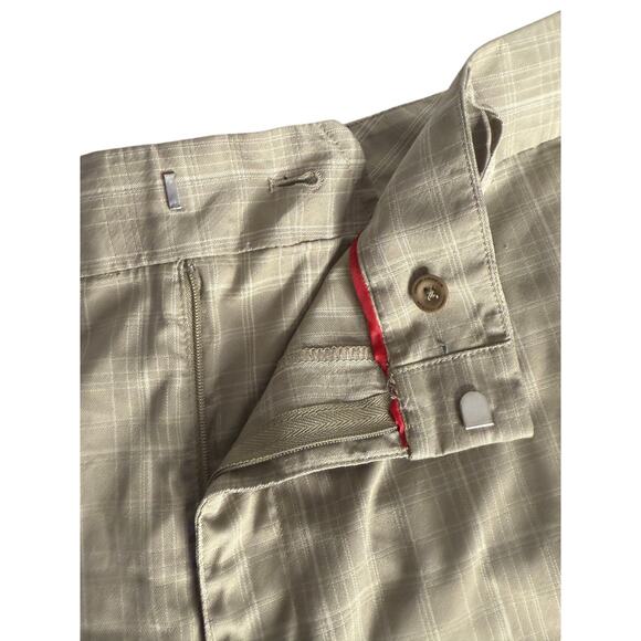 Men's Under Armour Golf Shorts - Size 40 W - Picture 4 of 5